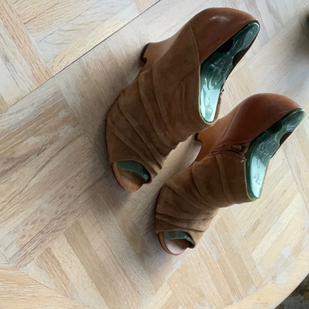 Naya Brown Suede Mules with Stacked Heel